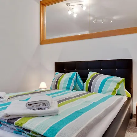 Comfortable Apartment In Zell Am See Near Forest Apartment