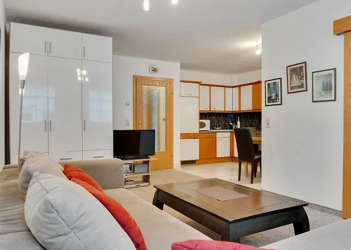 Апартаменты Comfortable In Zell Am Near Forest