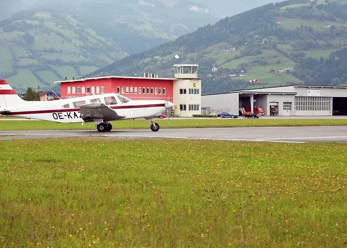 Апартаменты Comfortable In Zell Am Near Forest Целль-ам-Зе